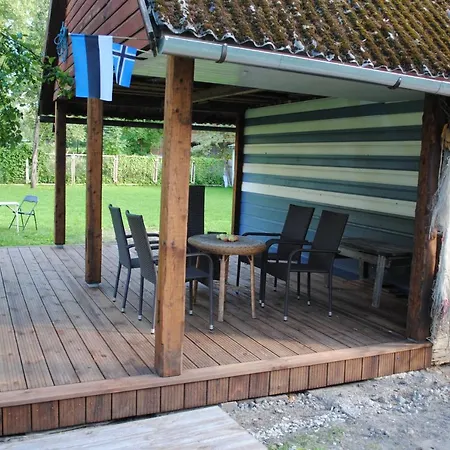 Aadelheide Family Apartmán
